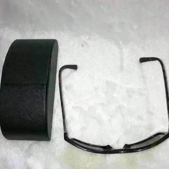 Prada sunglasses - Picture 2 of 4